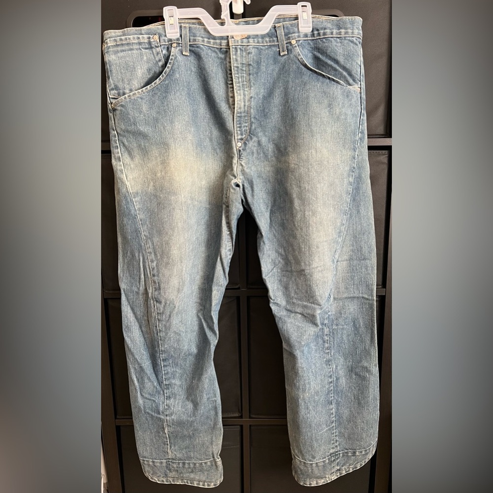 Levi’s Vintage/Rare Engineered Twisted Jeans 42x30